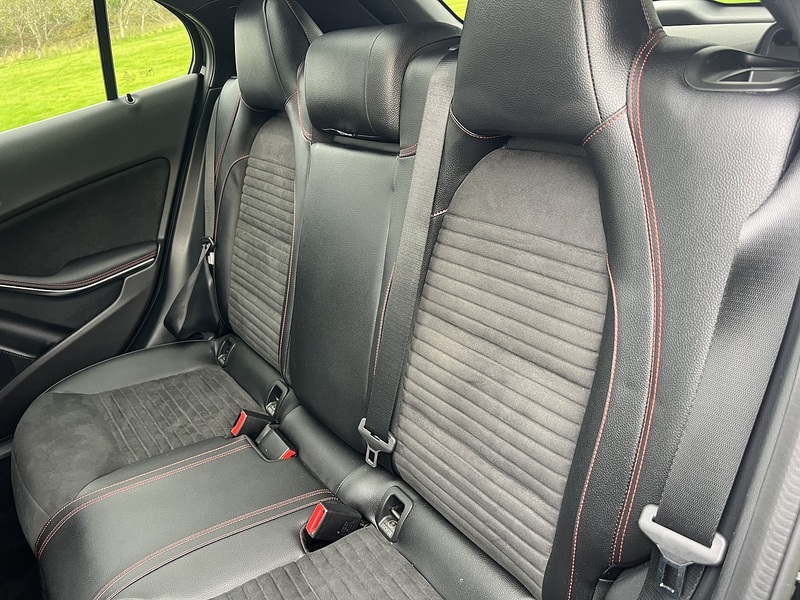 Mercedes-Benz GLA GLA200 AMG Line Edition - U11408