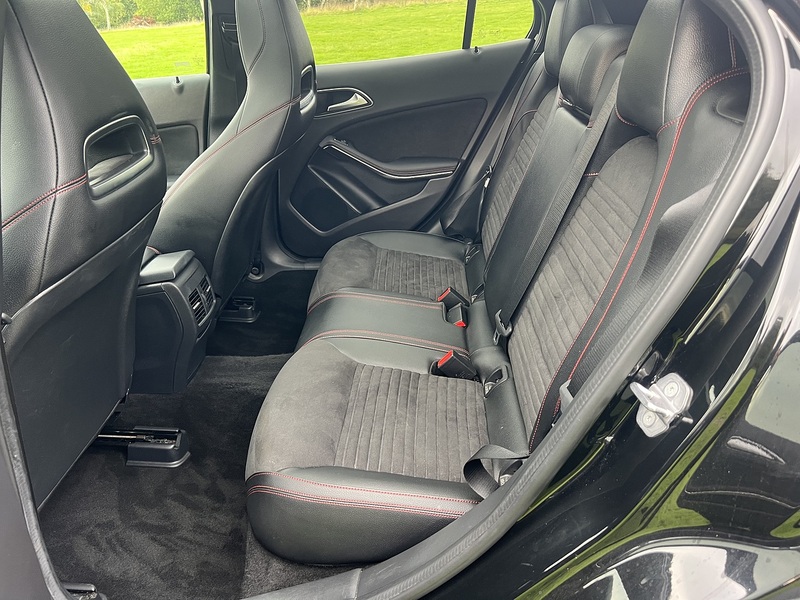 Mercedes-Benz GLA GLA200 AMG Line Edition - U11408