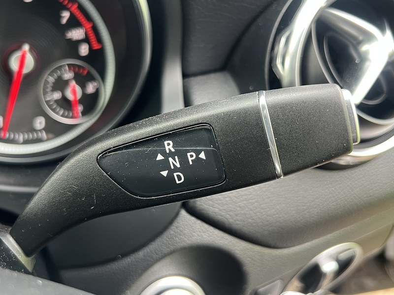 Mercedes-Benz GLA GLA200 AMG Line Edition - U11408