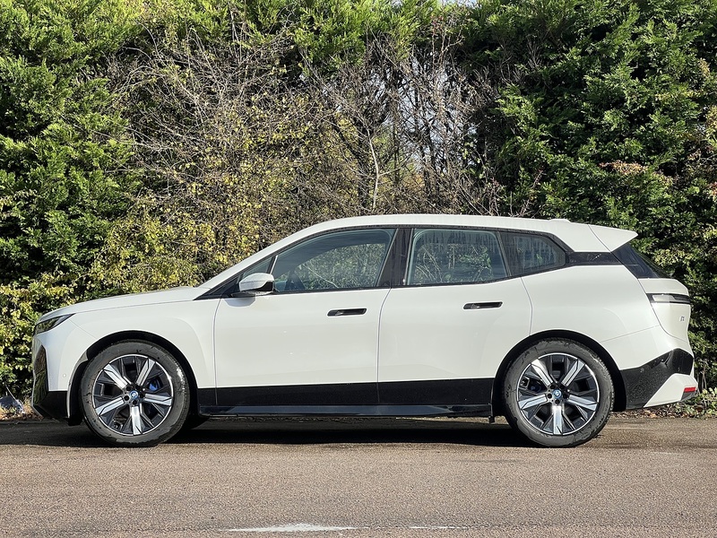 BMW iX 40 M Sport - U11409