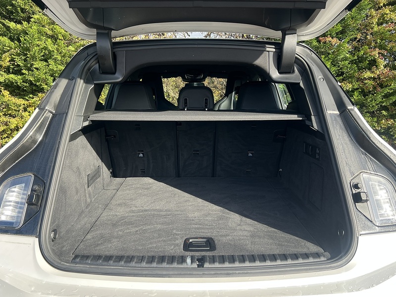 BMW iX 40 M Sport - U11409