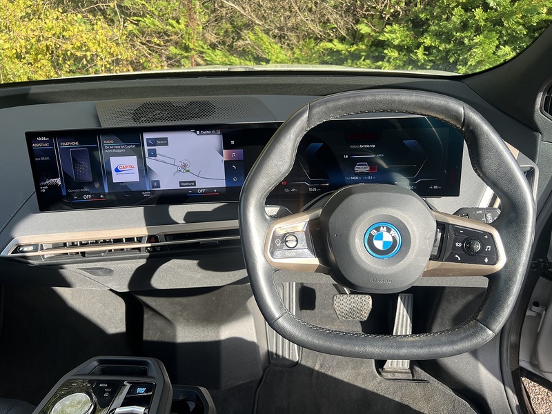 BMW iX 40 M Sport - U11409