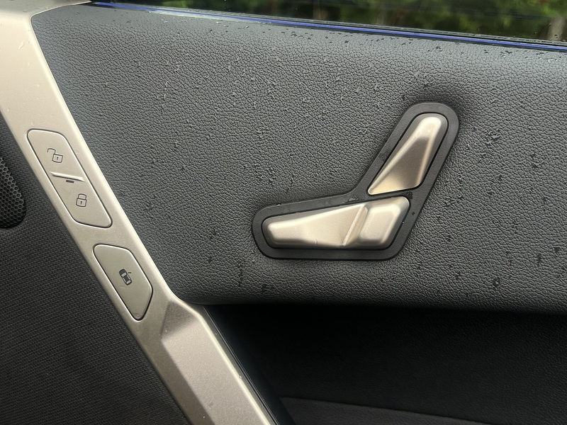 BMW iX 40 M Sport - U11409