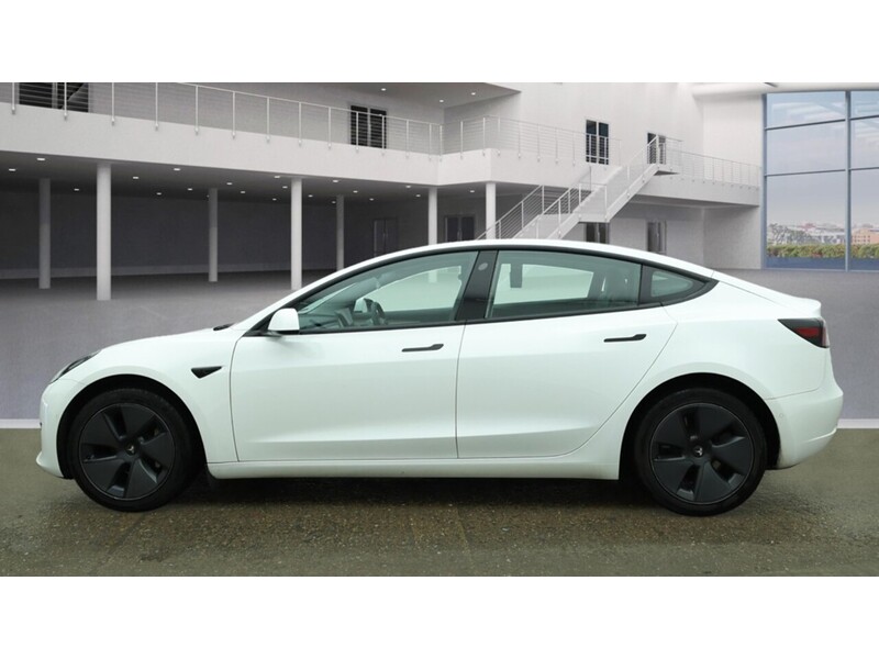 Tesla Model 3 Standard Range Plus - U11410