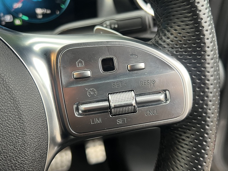 Mercedes-Benz CLA CLA250e AMG Line - U11411