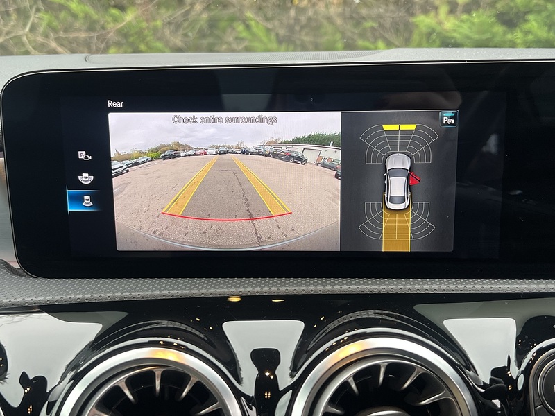 Mercedes-Benz CLA CLA250e AMG Line - U11411