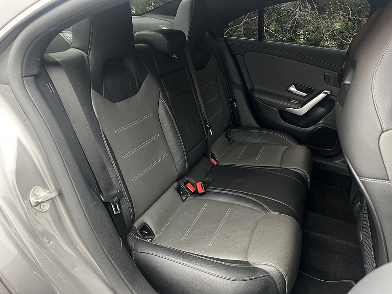 Mercedes-Benz CLA CLA250e AMG Line - U11411