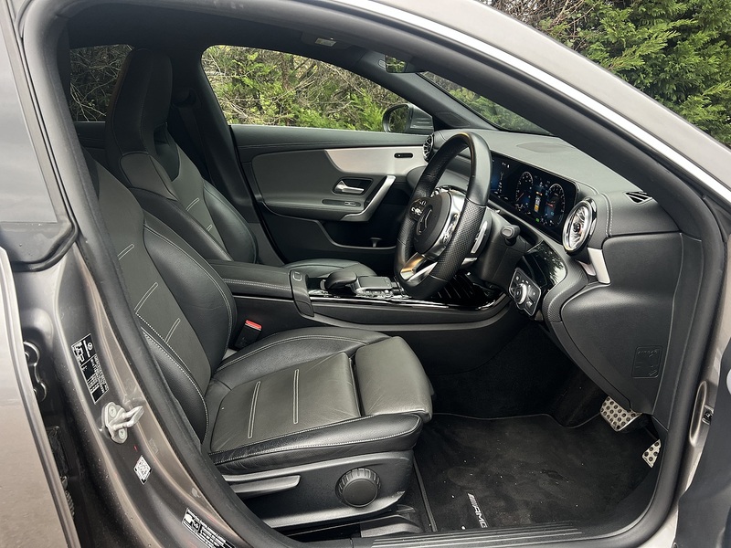 Mercedes-Benz CLA CLA250e AMG Line - U11411