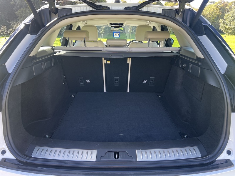 Land Rover Range Rover Velar D180 S - U11413