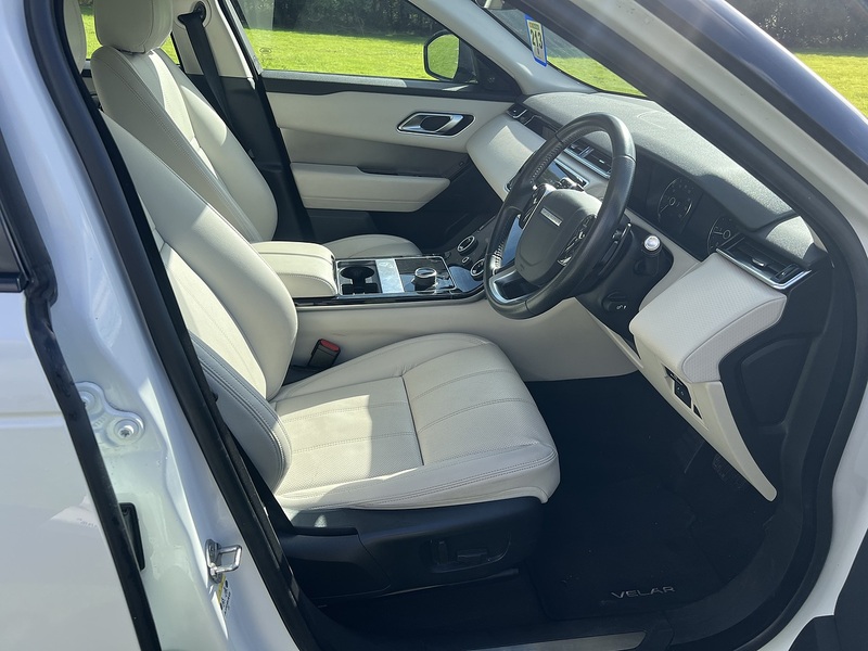 Land Rover Range Rover Velar D180 S - U11413
