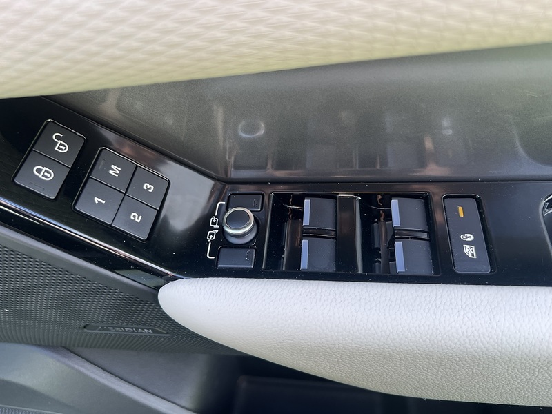 Land Rover Range Rover Velar D180 S - U11413