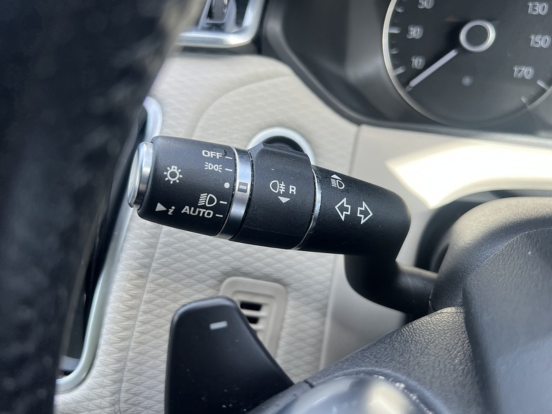 Land Rover Range Rover Velar D180 S - U11413