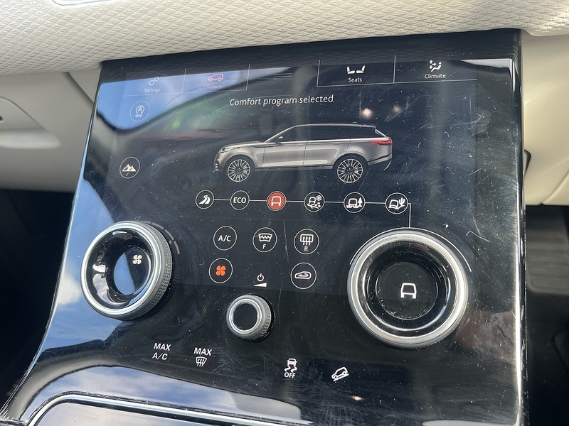 Land Rover Range Rover Velar D180 S - U11413