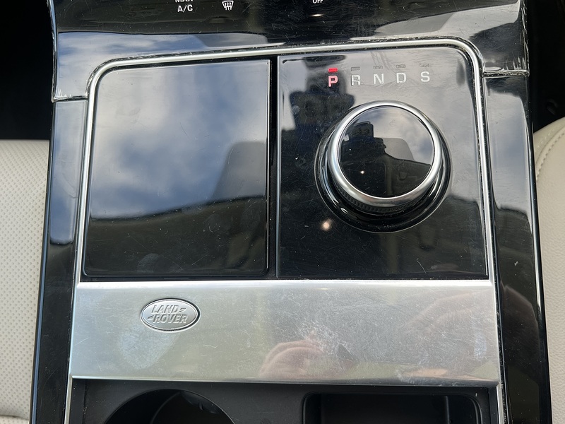 Land Rover Range Rover Velar D180 S - U11413