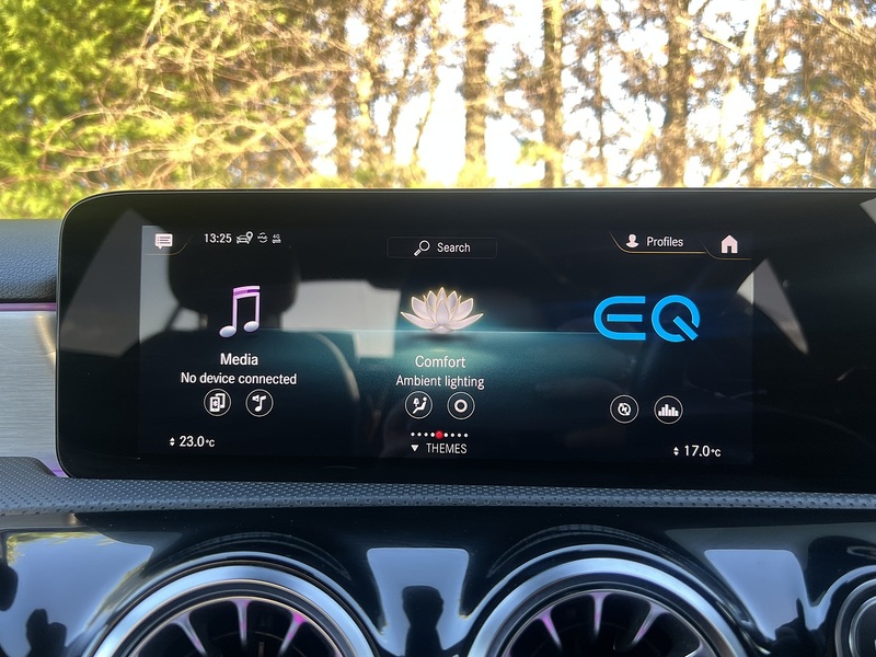 Mercedes-Benz A Class A250e AMG Line - U11414