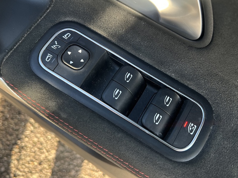 Mercedes-Benz A Class A250e AMG Line - U11414