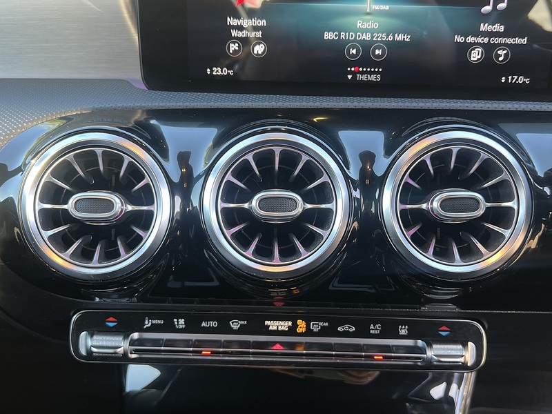 Mercedes-Benz A Class A250e AMG Line - U11414