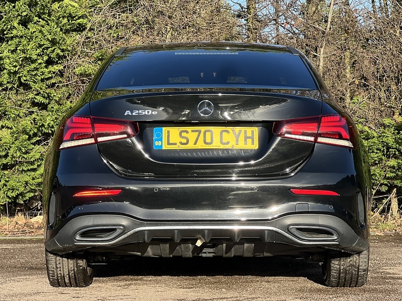 Mercedes-Benz A Class A250e AMG Line - U11414