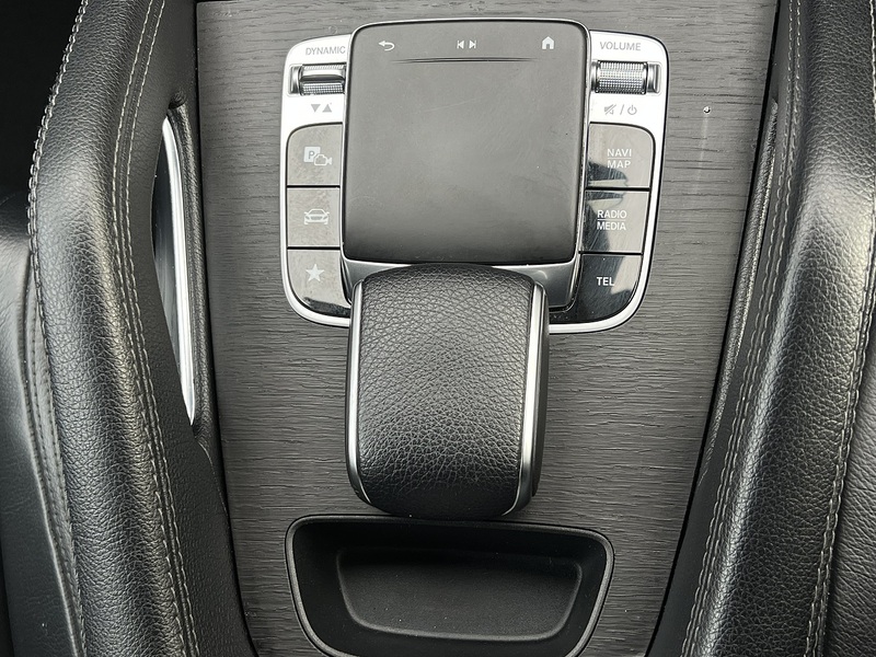 Mercedes-Benz GLE GLE300d AMG Line - U11418