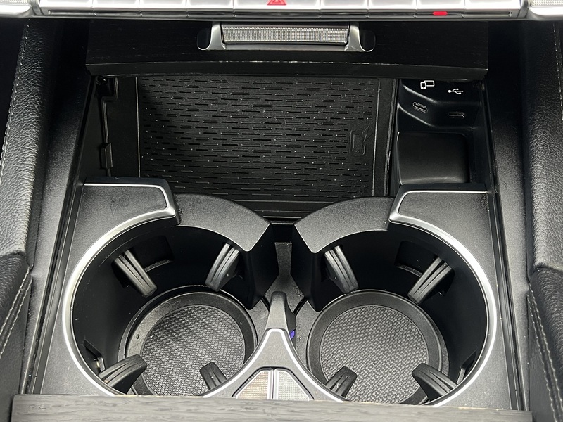 Mercedes-Benz GLE GLE300d AMG Line - U11418