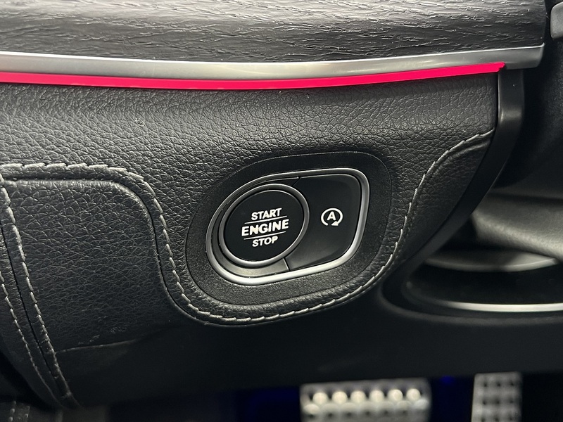 Mercedes-Benz GLE GLE300d AMG Line - U11418