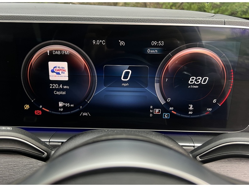 Mercedes-Benz GLE GLE300d AMG Line - U11418