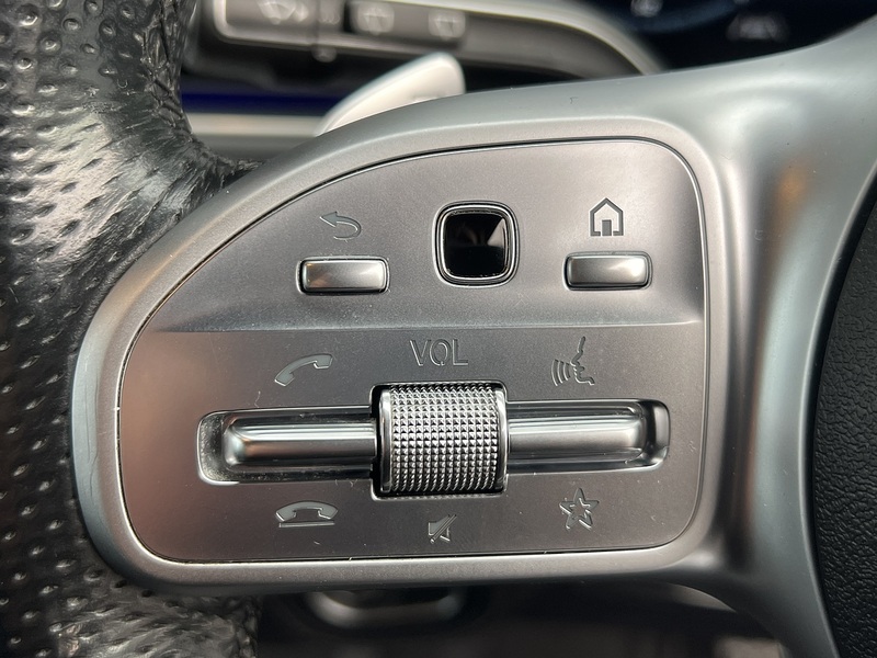 Mercedes-Benz GLE GLE300d AMG Line - U11418