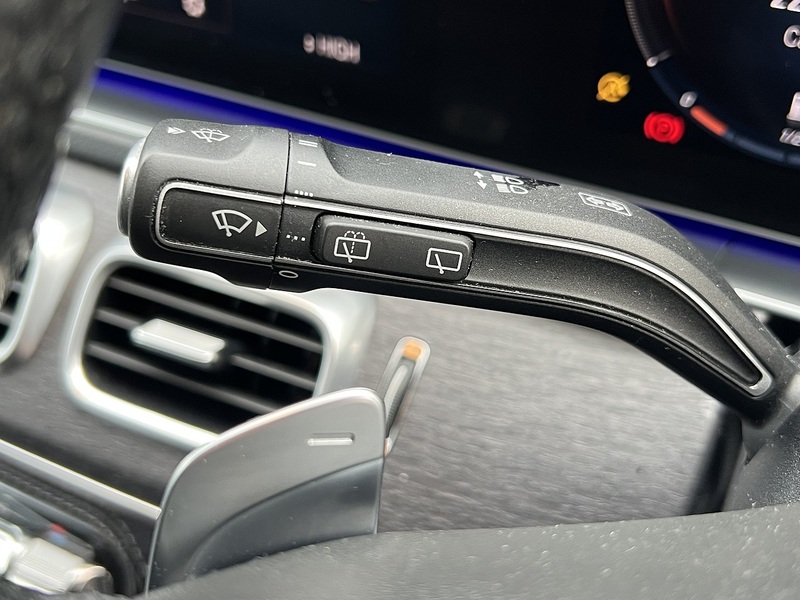 Mercedes-Benz GLE GLE300d AMG Line - U11418