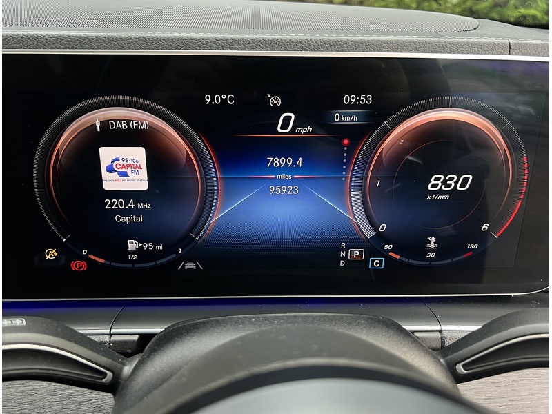 Mercedes-Benz GLE GLE300d AMG Line - U11418