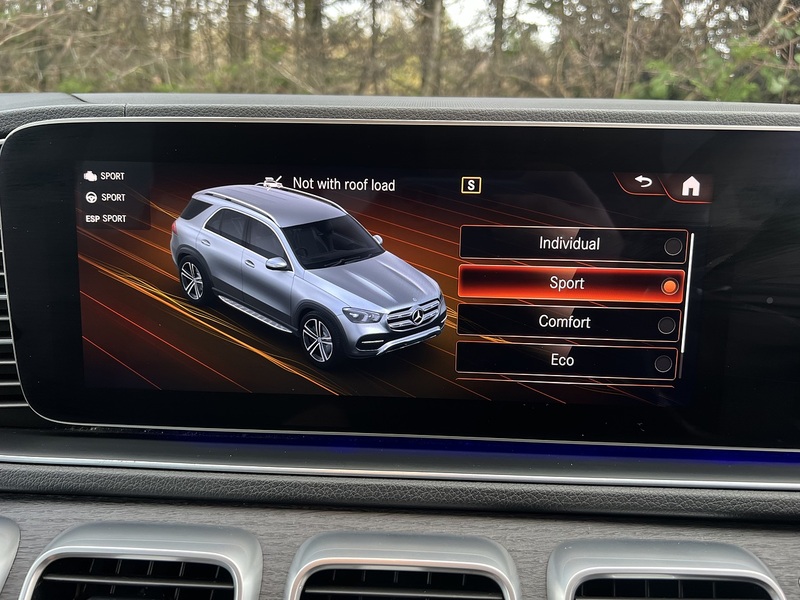 Mercedes-Benz GLE GLE300d AMG Line - U11418