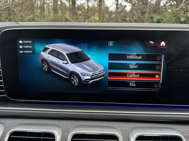 Mercedes-Benz GLE GLE300d AMG Line - U11418