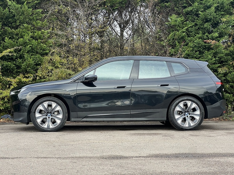 BMW iX 40 Sport - U11419