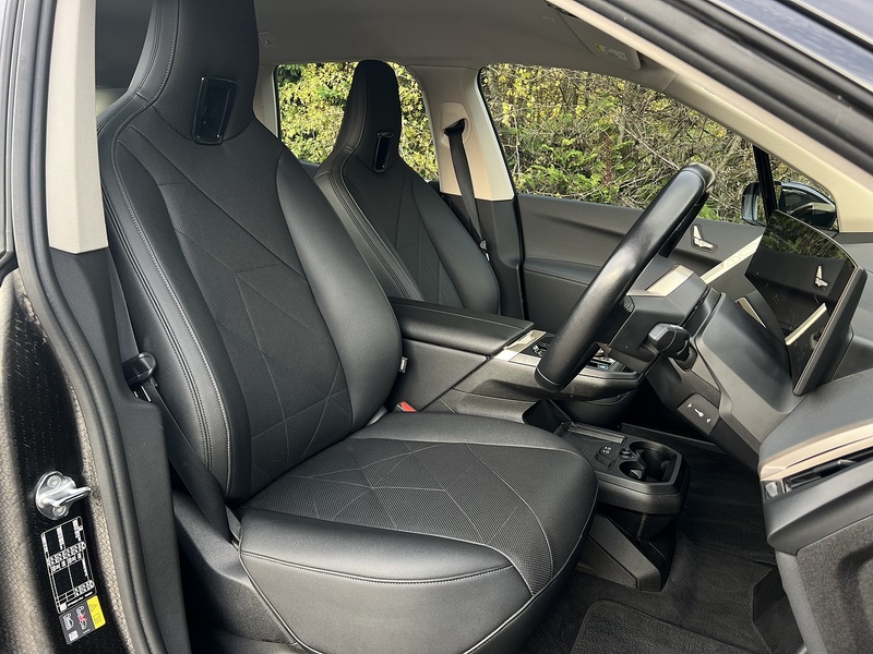 BMW iX 40 Sport - U11419