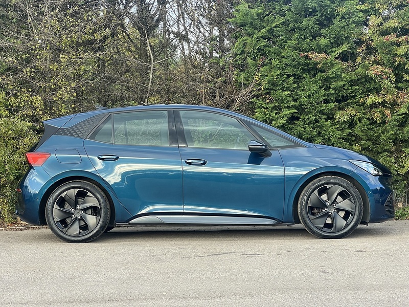 CUPRA Born V1 - U11421