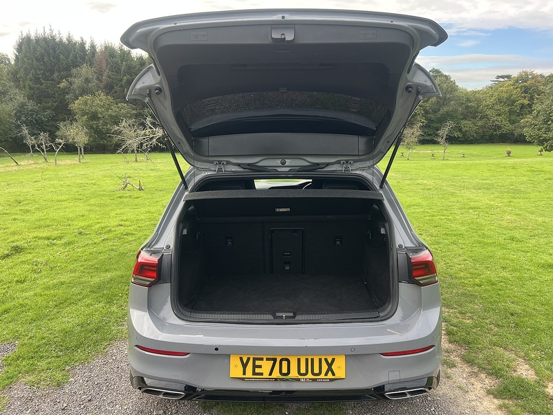 Volkswagen Golf eTSI MHEV R-Line - U11422