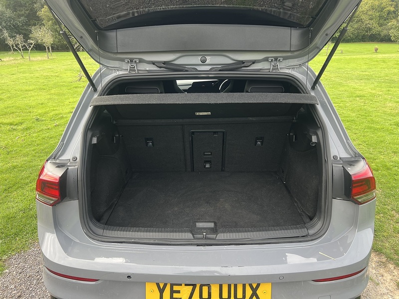 Volkswagen Golf eTSI MHEV R-Line - U11422