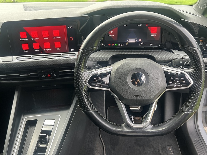 Volkswagen Golf eTSI MHEV R-Line - U11422