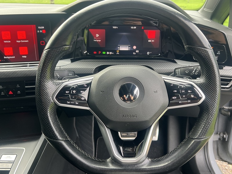 Volkswagen Golf eTSI MHEV R-Line - U11422