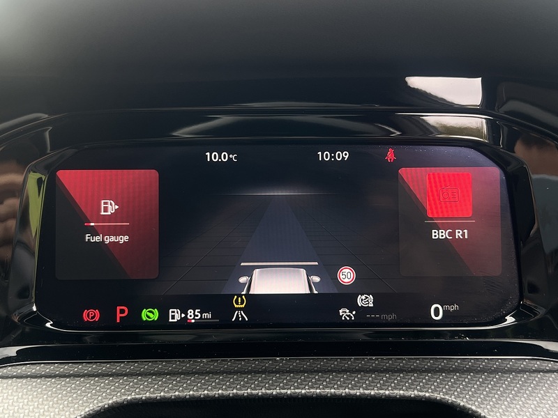 Volkswagen Golf eTSI MHEV R-Line - U11422