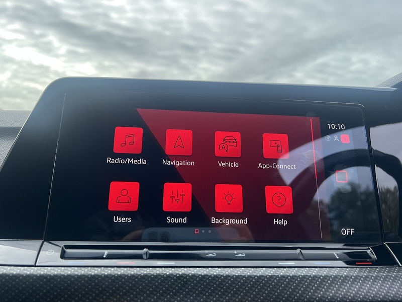 Volkswagen Golf eTSI MHEV R-Line - U11422