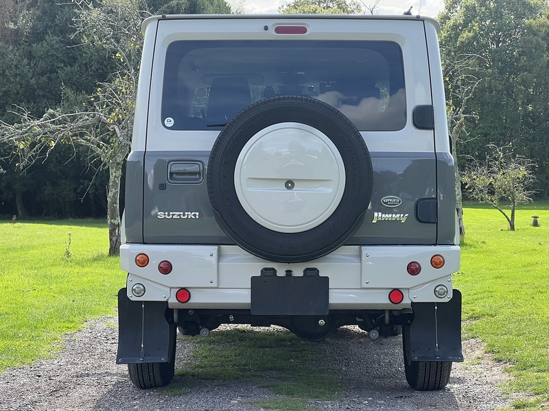 Suzuki Jimny  - U11424