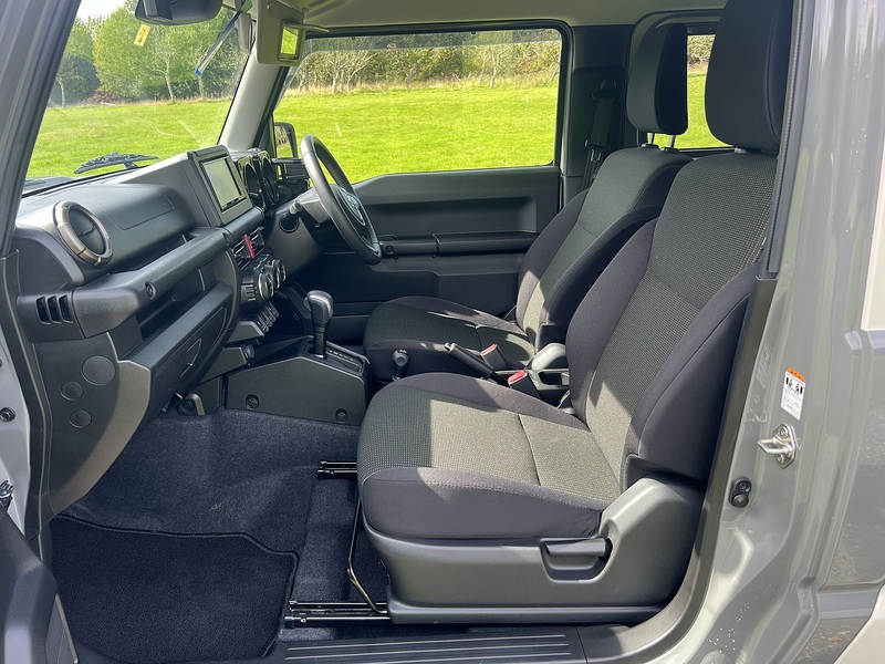 Suzuki Jimny  - U11424