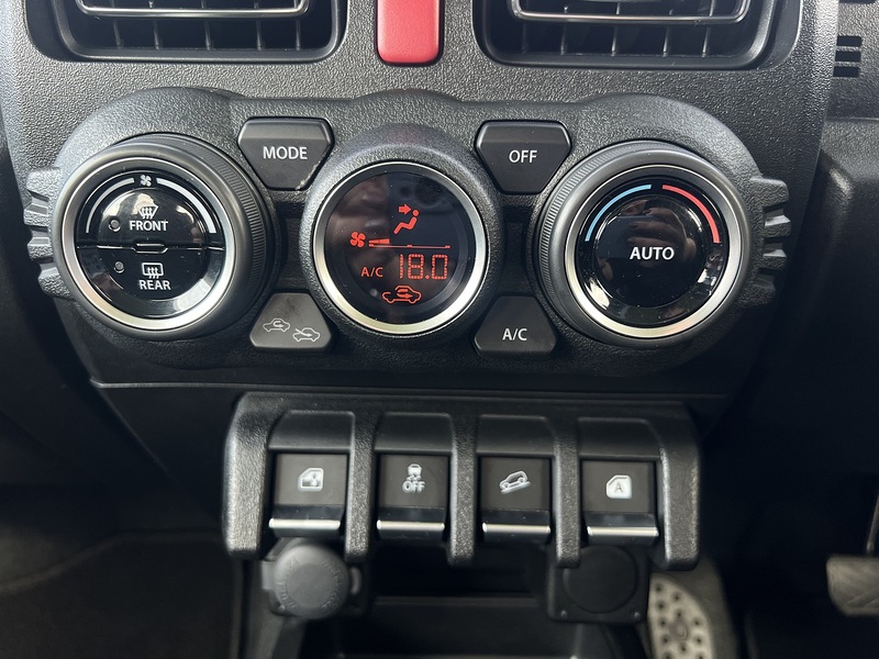 Suzuki Jimny  - U11424