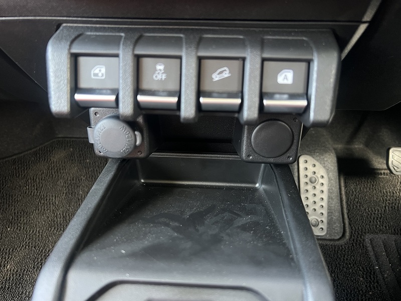 Suzuki Jimny  - U11425