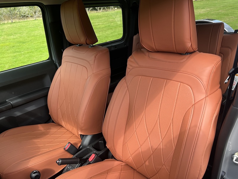 Suzuki Jimny  - U11426