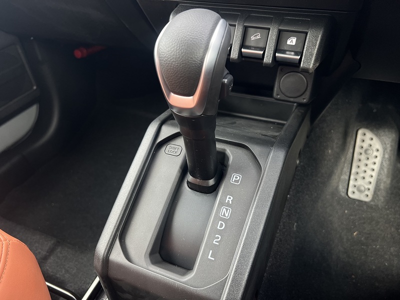 Suzuki Jimny  - U11426