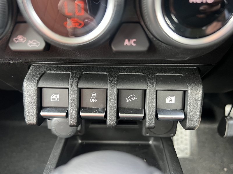 Suzuki Jimny  - U11426