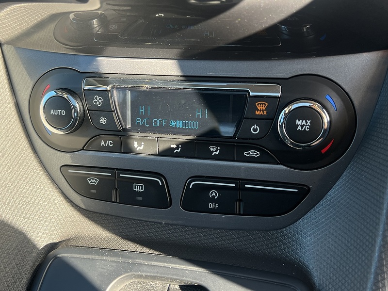 Ford Tourneo Connect TDCi Titanium - U11428