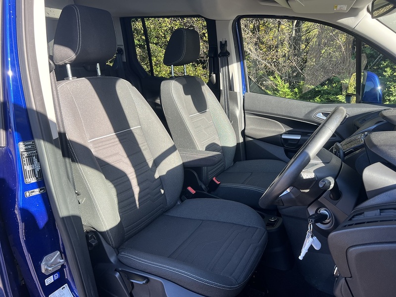 Ford Tourneo Connect TDCi Titanium - U11428