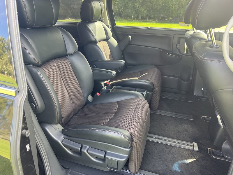 Nissan Elgrand Highway Star - U11431